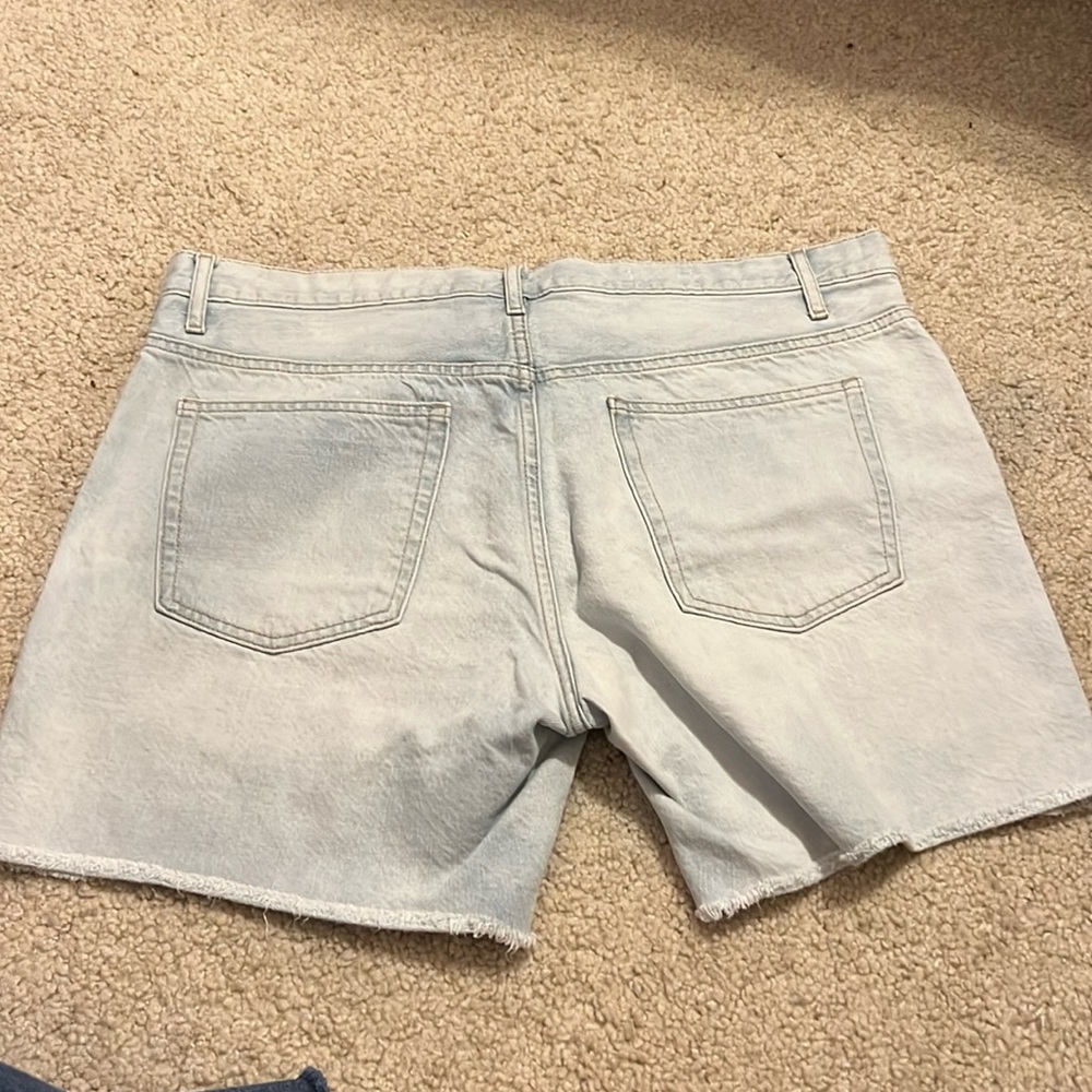 Gap 1969 sexy boyfriend shorts size 31